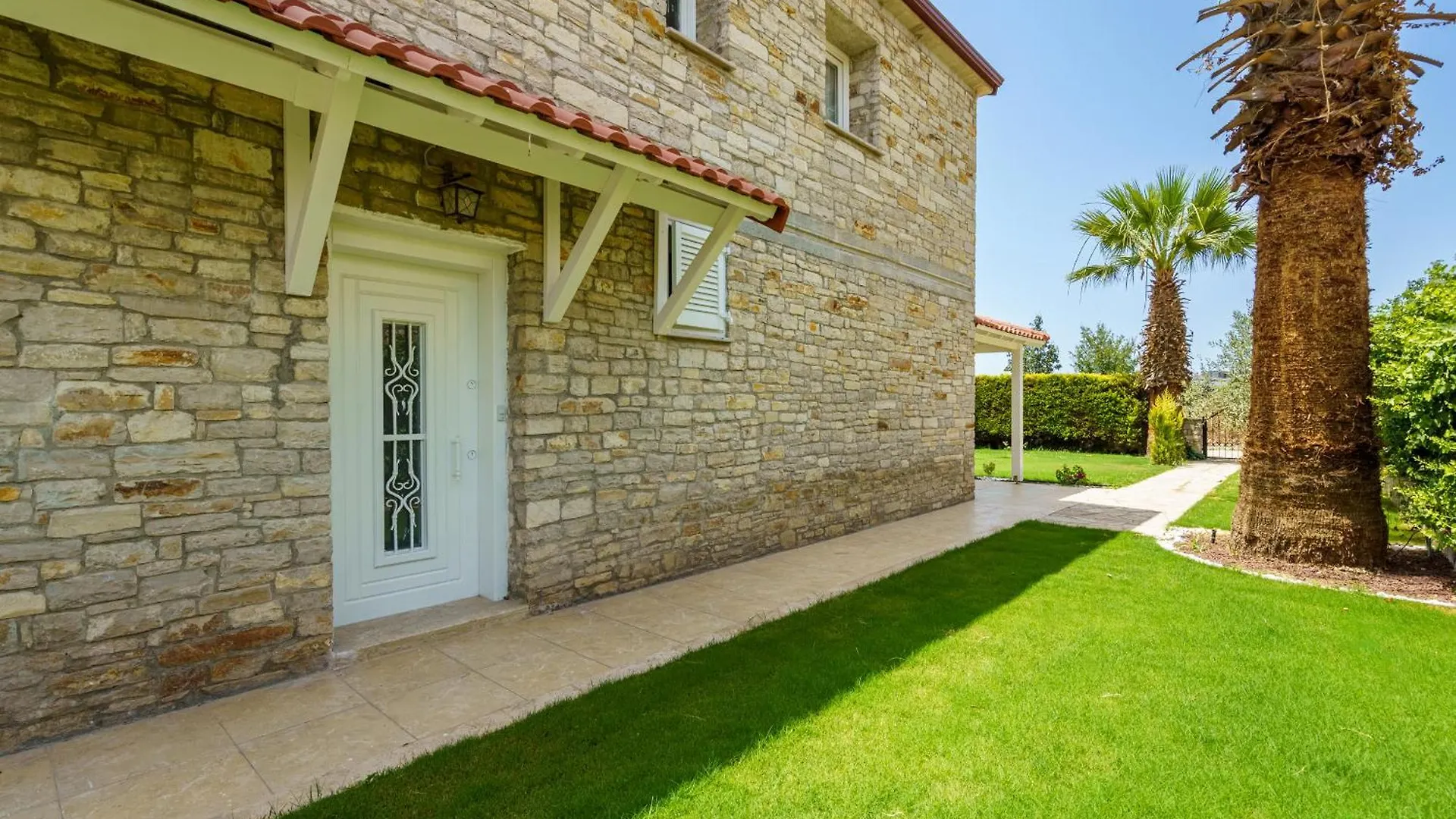 Stone Villa Near Long Beach & Kusadasi Shopping Mall