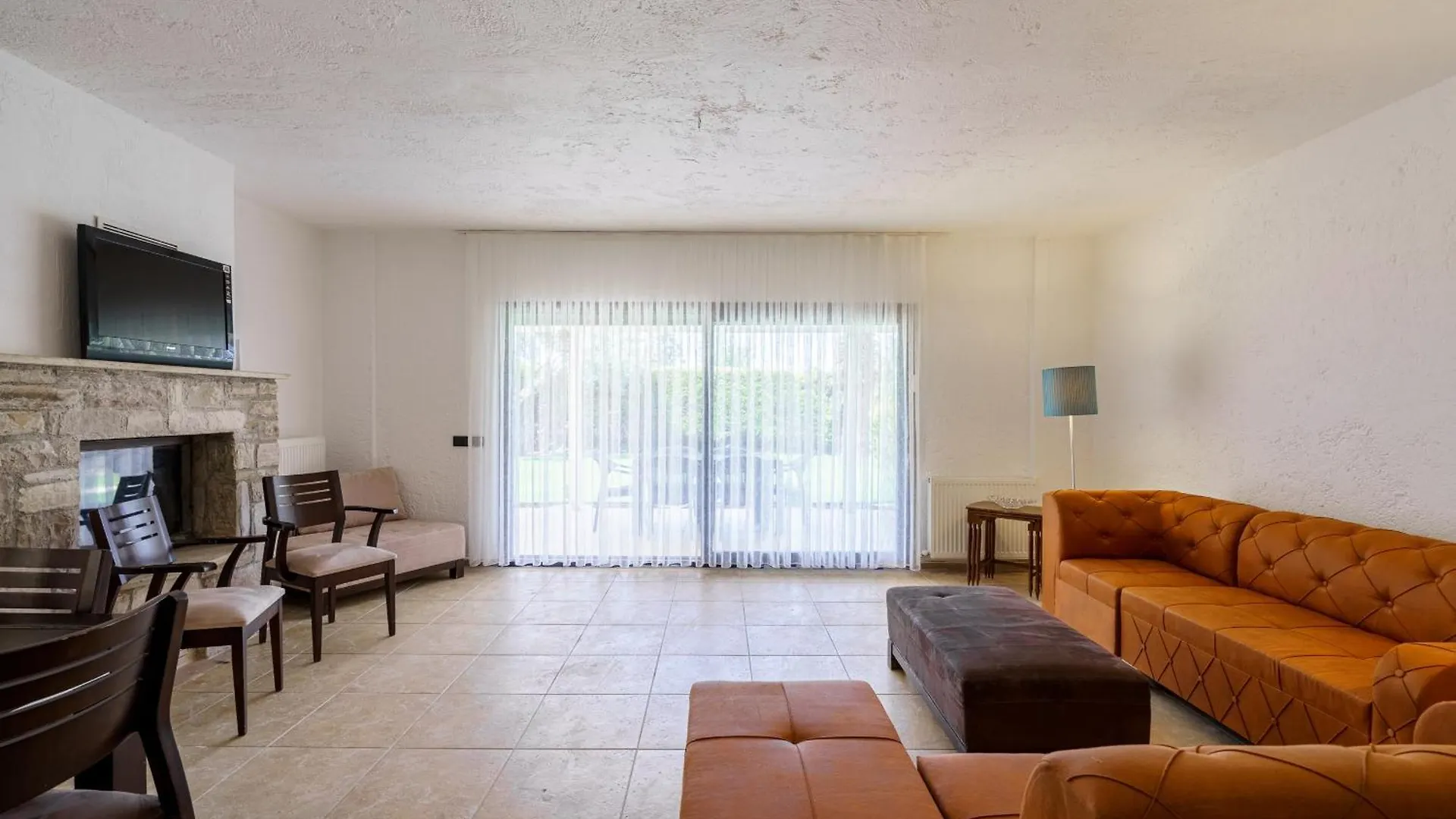 Stone Villa Near Long Beach & Kusadasi Shopping Mall