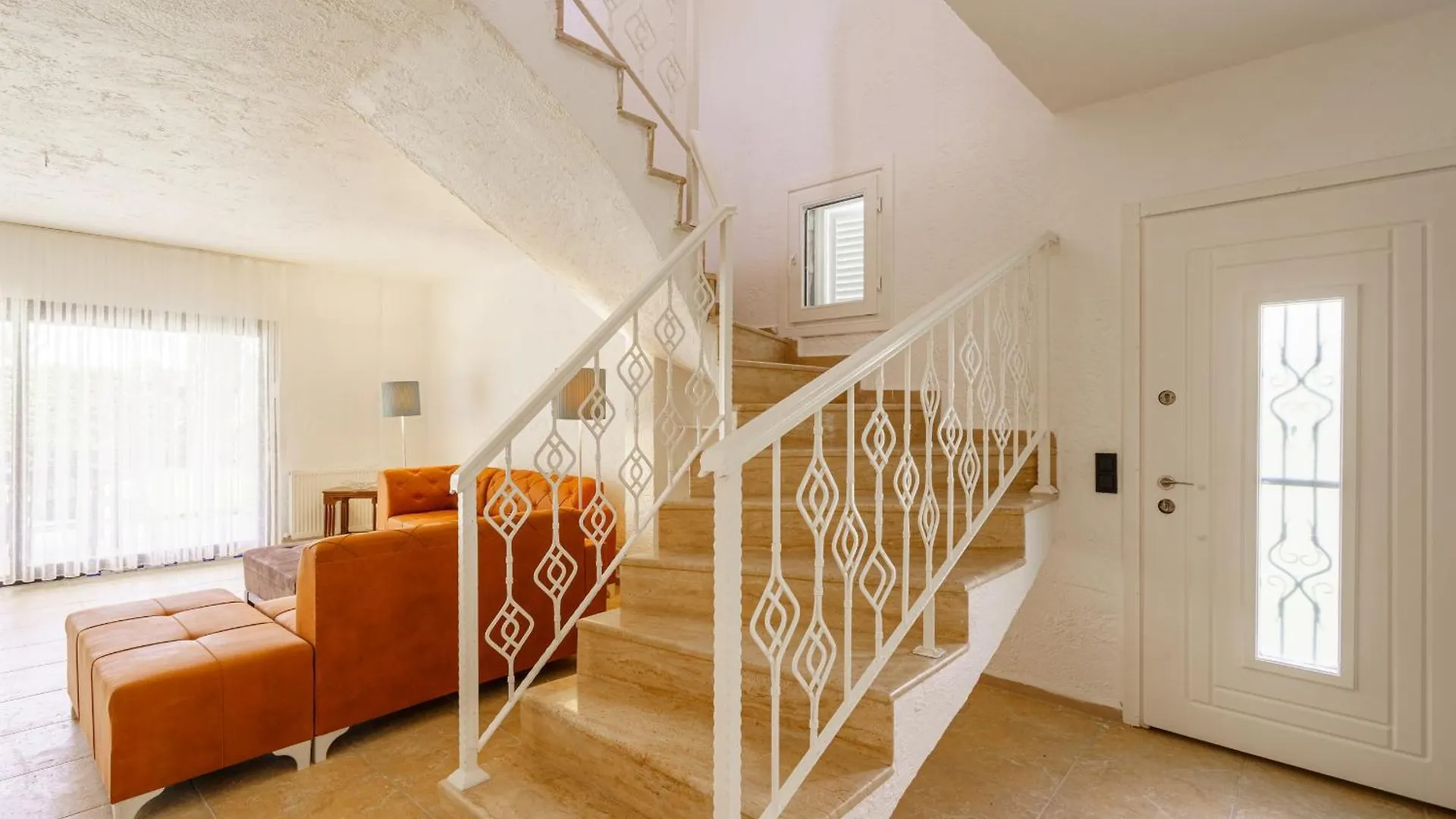Stone Villa Near Long Beach & Kusadasi Shopping Mall