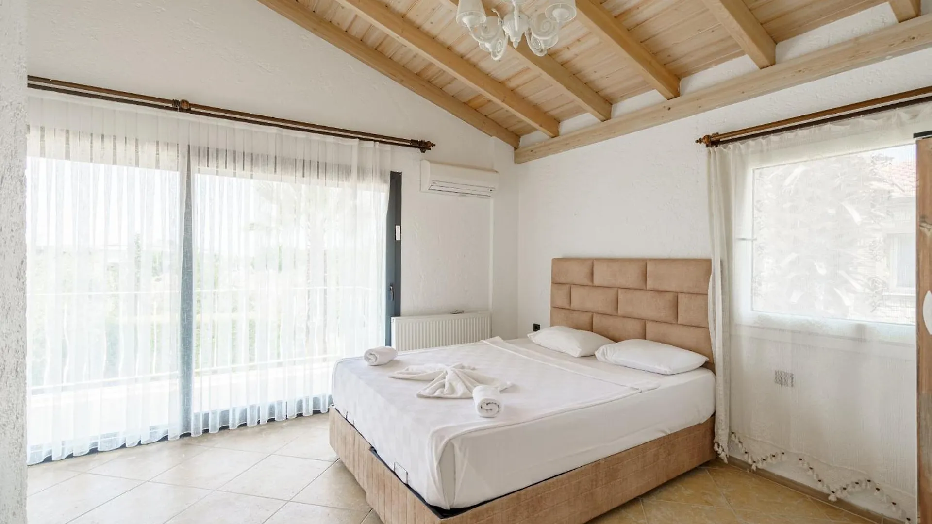 Stone Villa Near Long Beach & Kusadasi Shopping Mall
