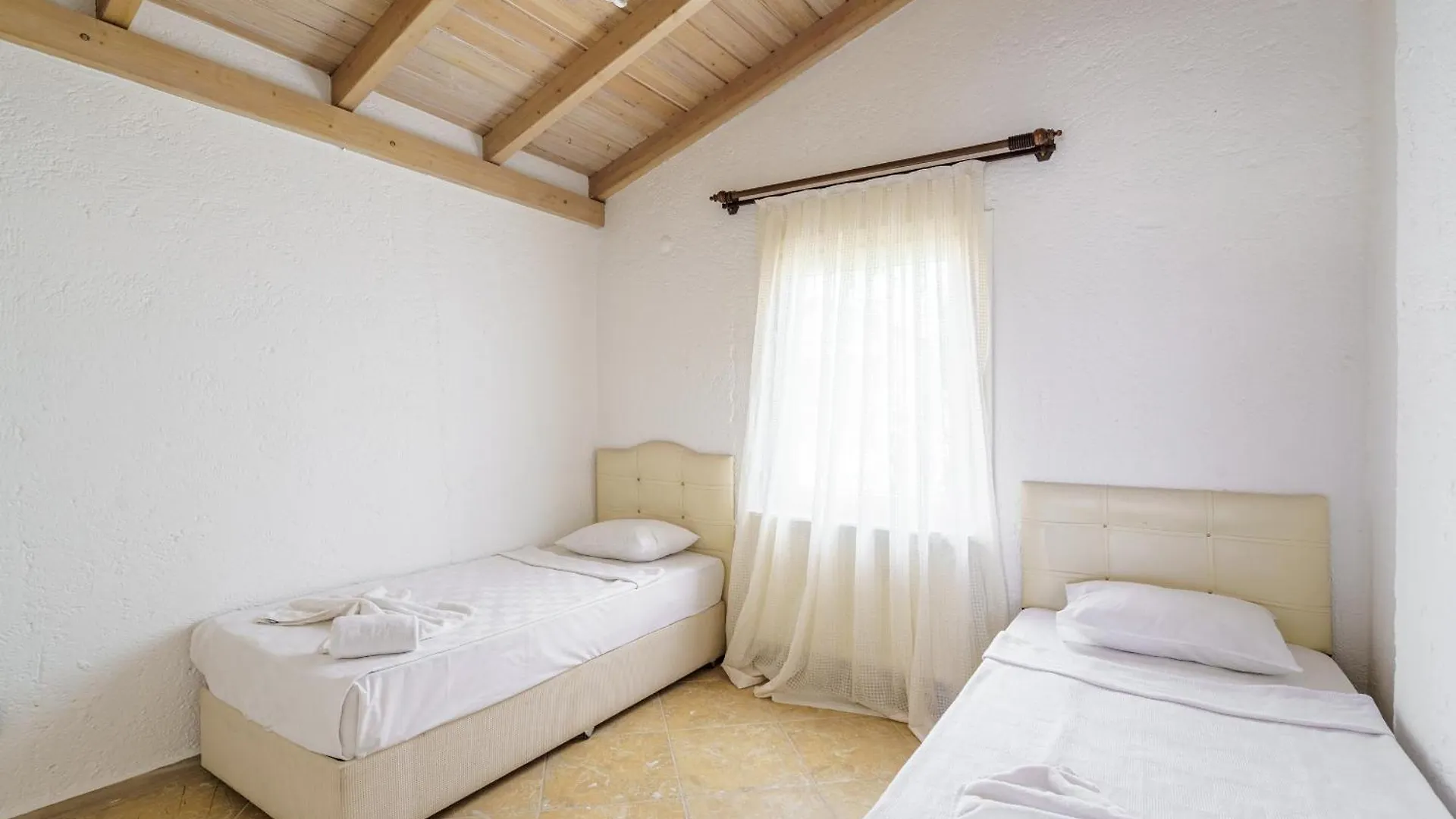 Stone Villa Near Long Beach & Kusadasi Shopping Mall