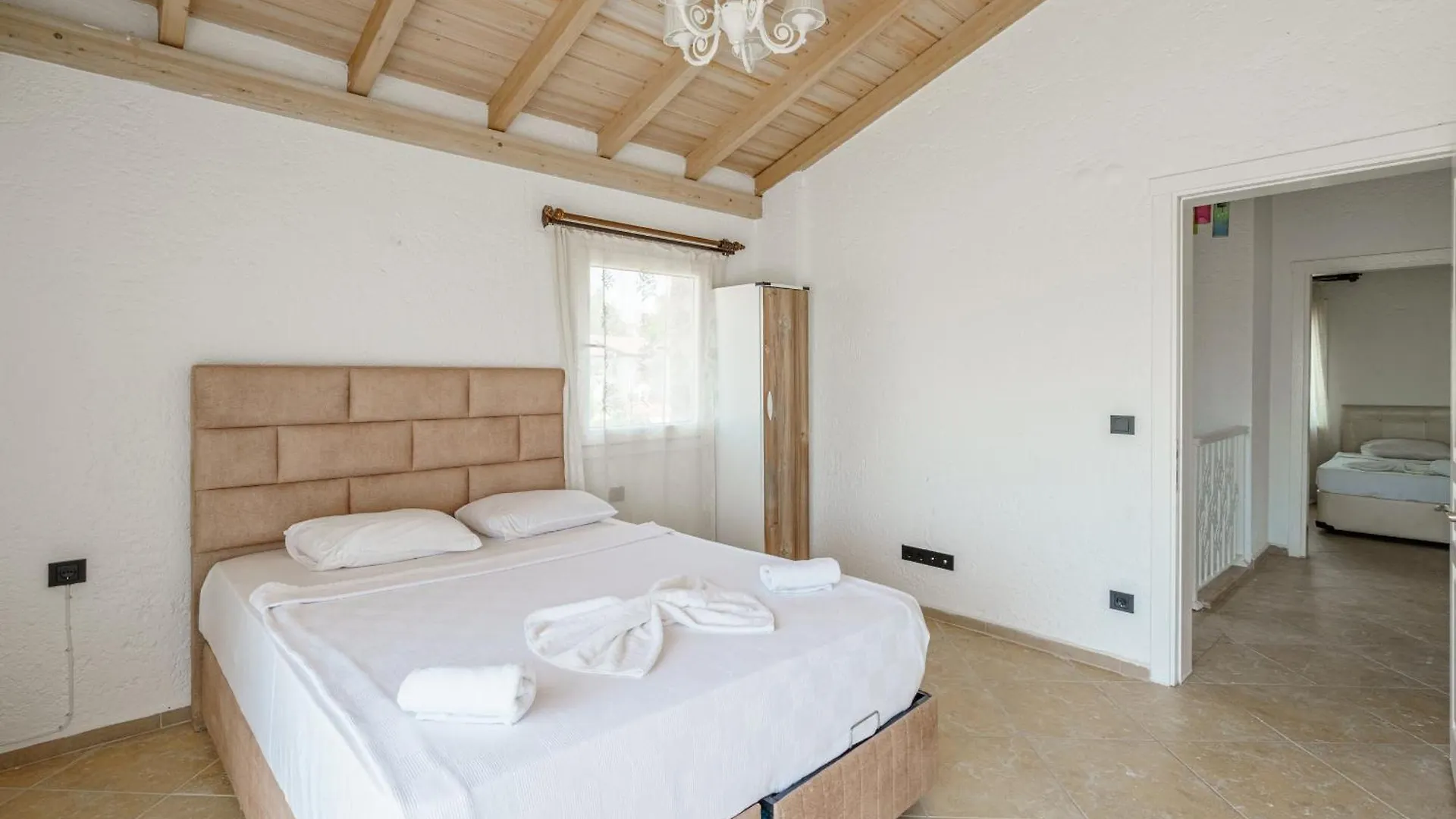 Stone Villa Near Long Beach & Kusadasi Shopping Mall